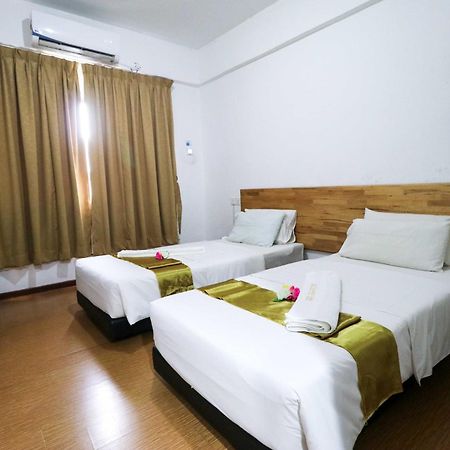 Am Transit Inn, Куала-Тренгану Экстерьер фото