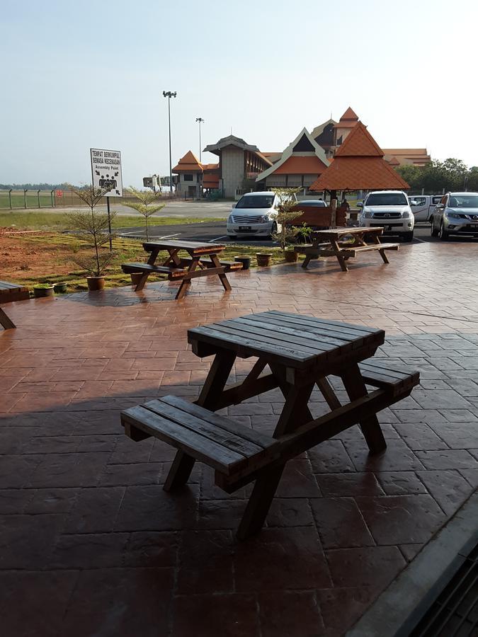 Am Transit Inn, Куала-Тренгану Экстерьер фото
